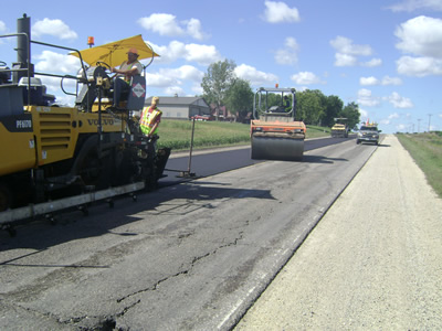 Roller on the fresh asphalt